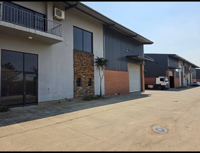 689M² FACTORY TO LET IN COSMO BUSINESS PARK